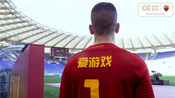 力的男子双